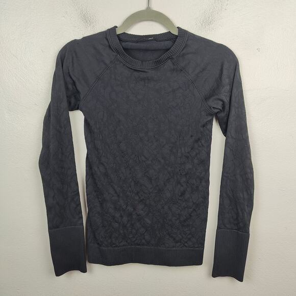 Lululemon Rest Less Pullover Womens XS Approx Black‎ Floral Embossed Seamless - Picture 1 of 5